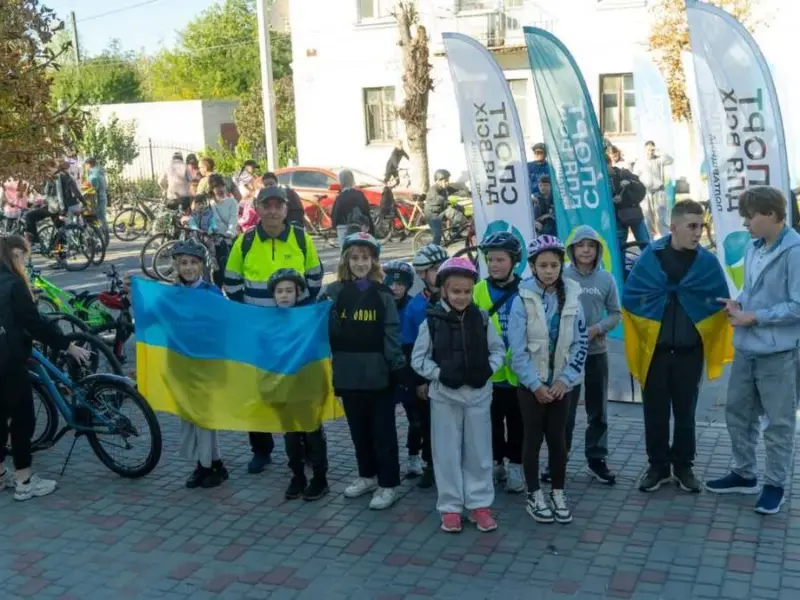 У Кобеляках близько 100 людей взяли участь у «Велопробігу Єдності»